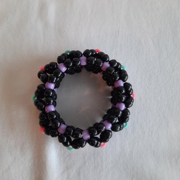 Kandi X base pyramid cuff - Picture 3 of 3